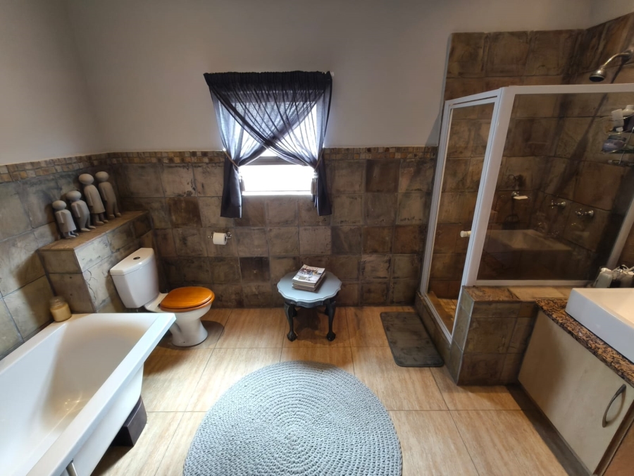 4 Bedroom Property for Sale in Leloko Lifestyle Estate North West